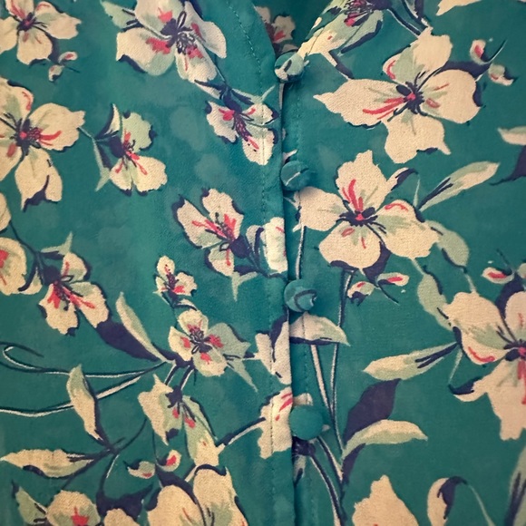 Floral Blouse - Picture 4 of 4